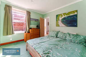 Bedroom- click for photo gallery